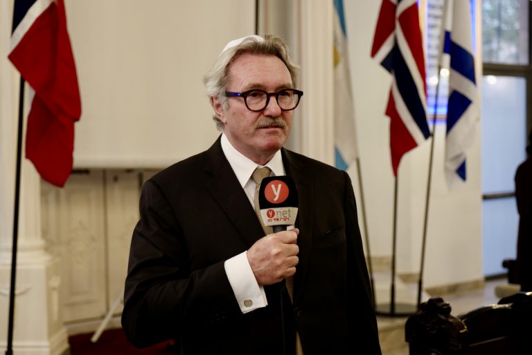 Jon Hanssen-Bauer, Ambassadeur de Norvège